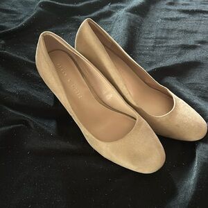 cream short heals! worn once!